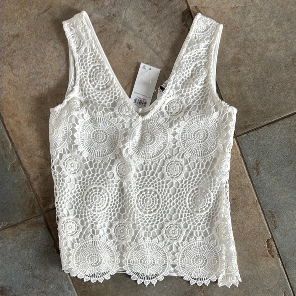 Dorothy Perkins White Lace Sleeveless Blouse